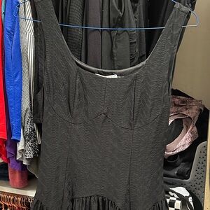 Elegant Black Sleeveless Dress